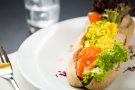 Baguette med ørret og eggerøre